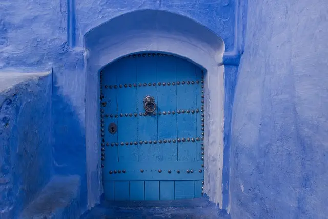 Mẫu câu: When will the gate close?