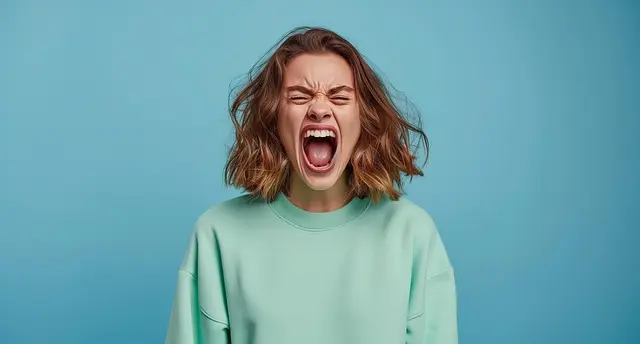 Từ vựng cathartic: [Tính từ] Giúp giải tỏa cảm xúc mạnh mẽ, thanh lọc