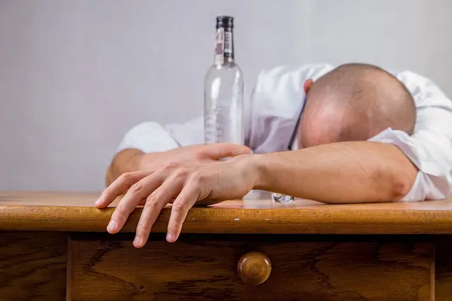Mẫu câu: I’m tired.